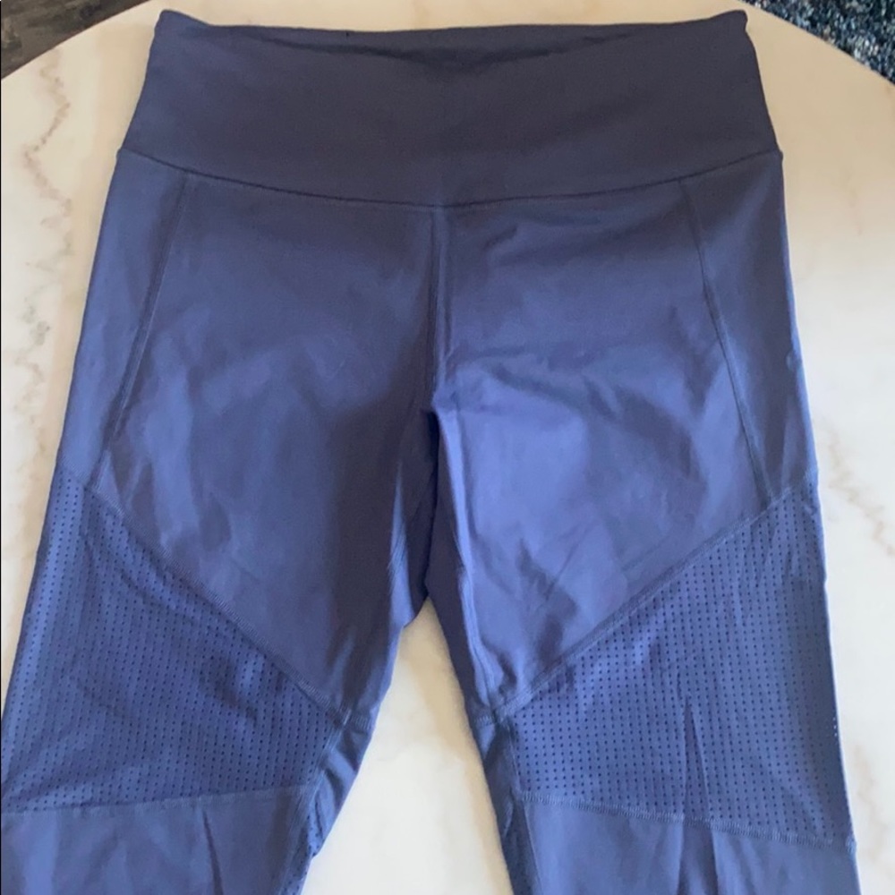 Victoria’s Secret Sport Crop Leggings